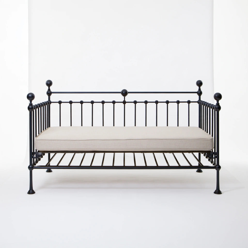 Bedframe van metaal, kleur zwart