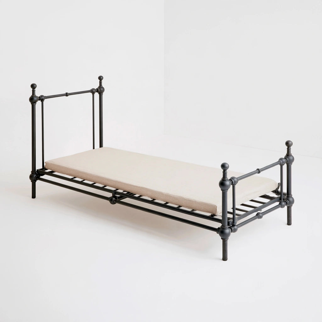 Bedframe van metaal, kleur zwart